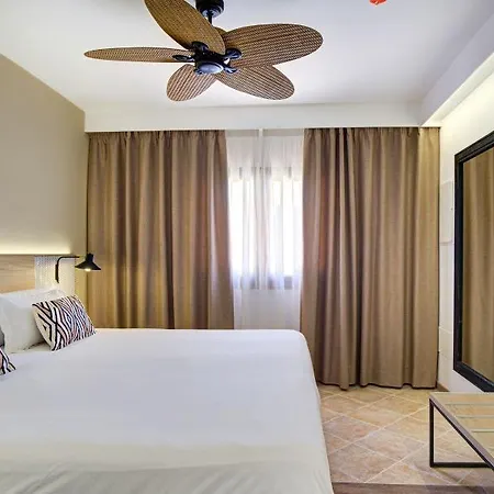 فندق Arena Castillo - New Opening Sum 25! 4*