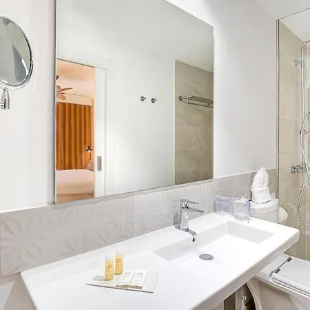 Arena Castillo Hotel